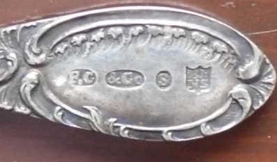 3299708907.jpg