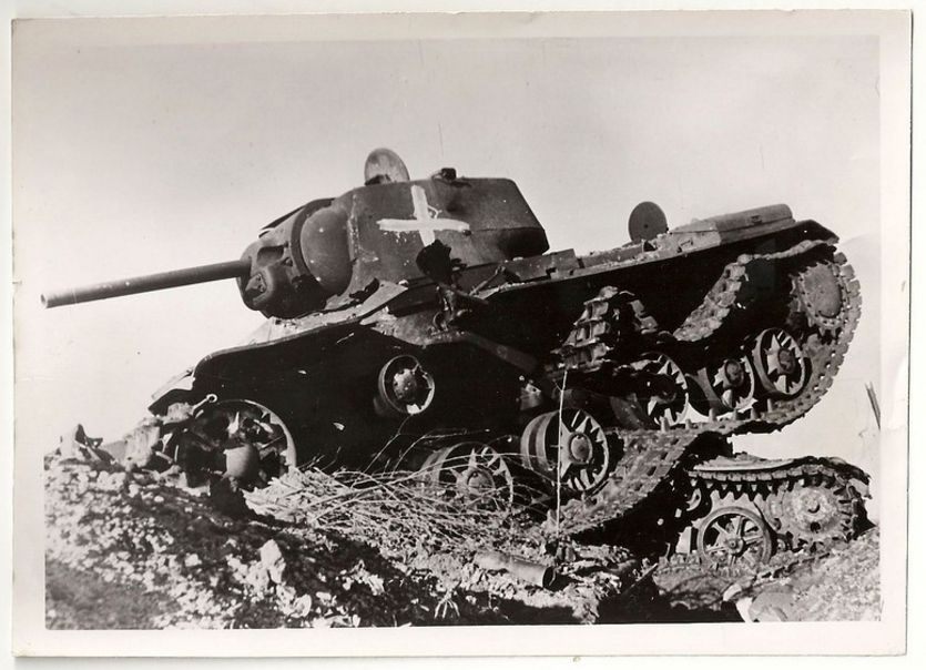 чснай_КВ-1 и Т-60 -.jpg