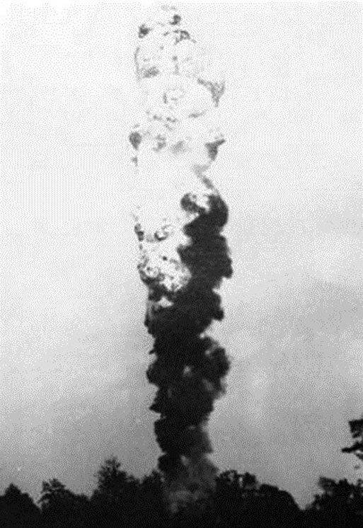 1485869057_naval-flamethrower-1.jpg