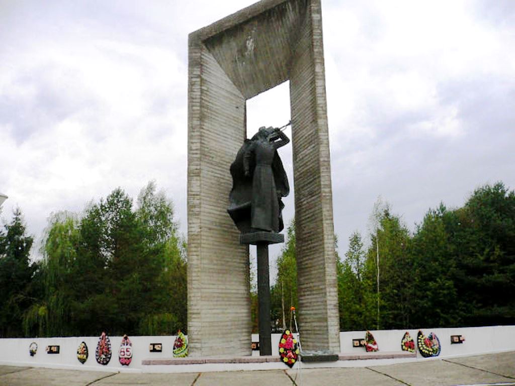 Захоронения Смолен.обл КАРМАНОВО Гагаринский р-н.jpg