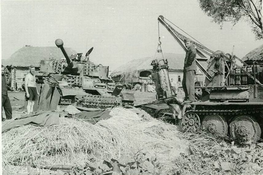канн Pz. 38 (t) + кран.jpg