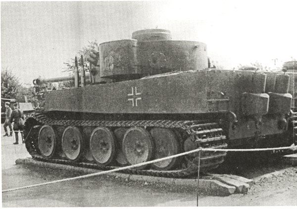 троффtiger_vystavka moskwa1.jpg