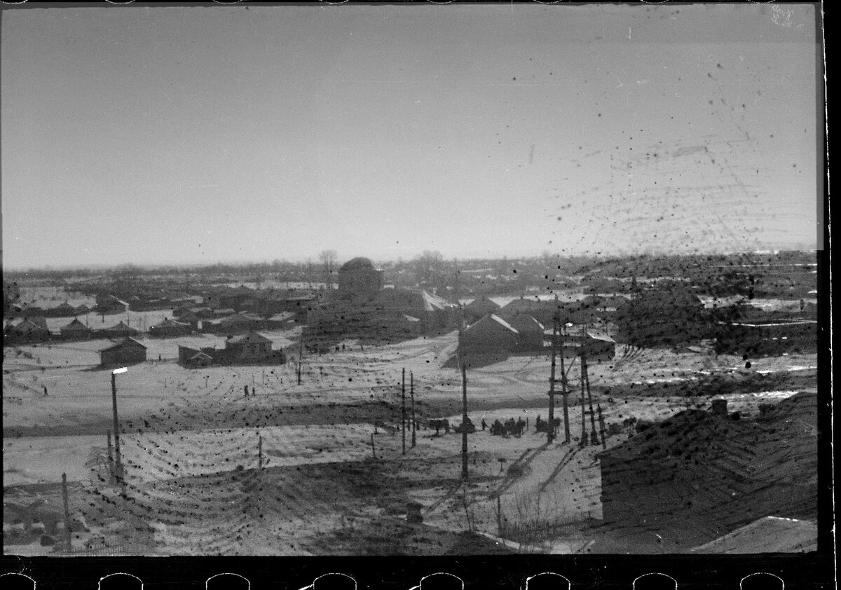 Am Stadtrand von Kursk - Wasserholer mit Pferd - 1942 Kursk im Februar-Nr.29_11c-13_cr.jpg