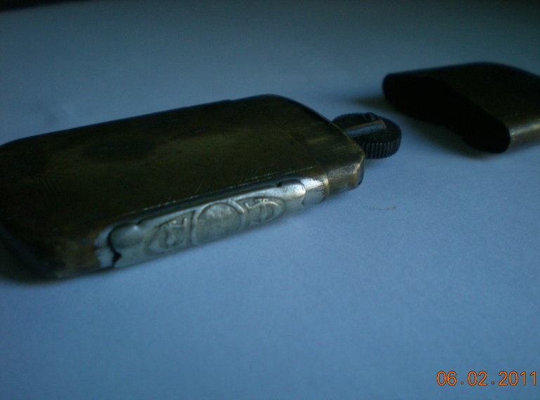 2363018_2.jpg
