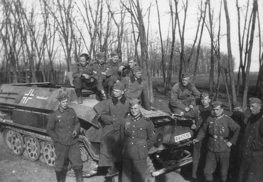 0_Sd.Kfs.251 Ausf. B - Mondicourt -.jpg