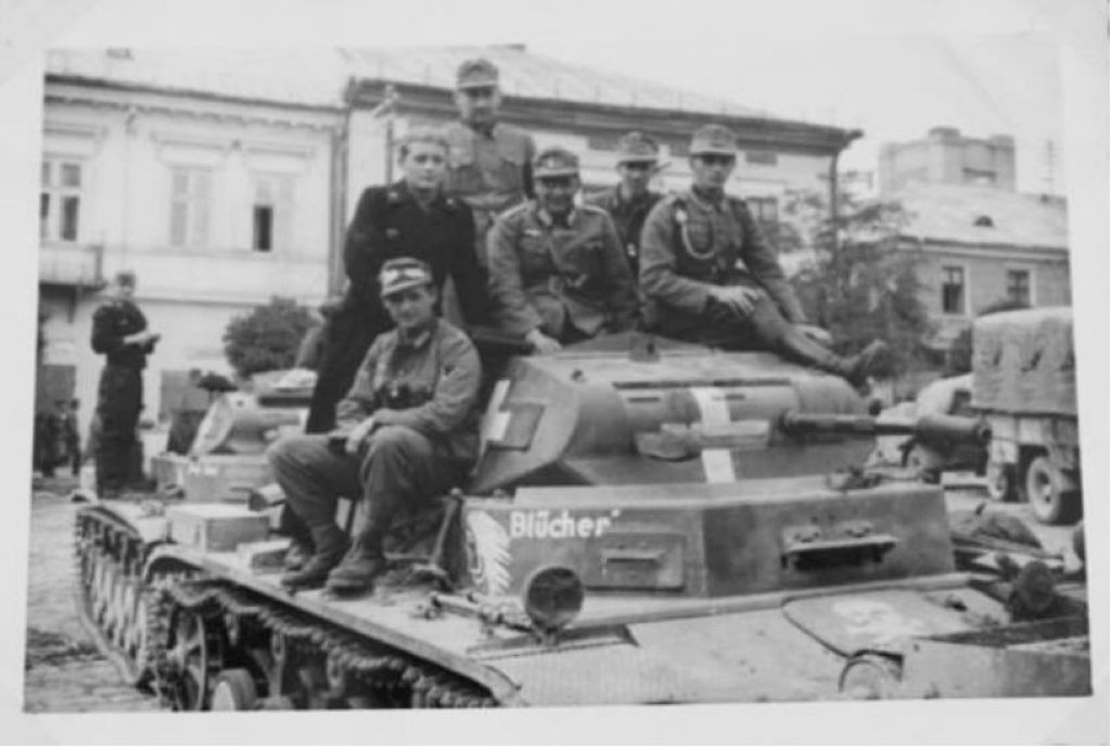 0_Pz. II_name_Blucher_.jpg