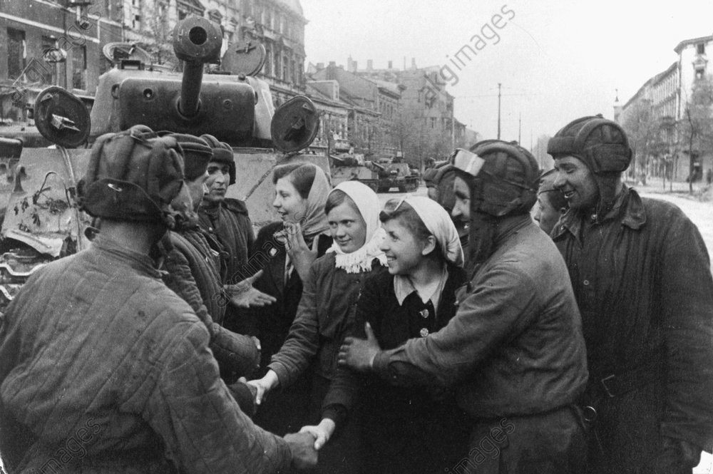 0_M4A3(76)W-Берлин, май 1945.jpg