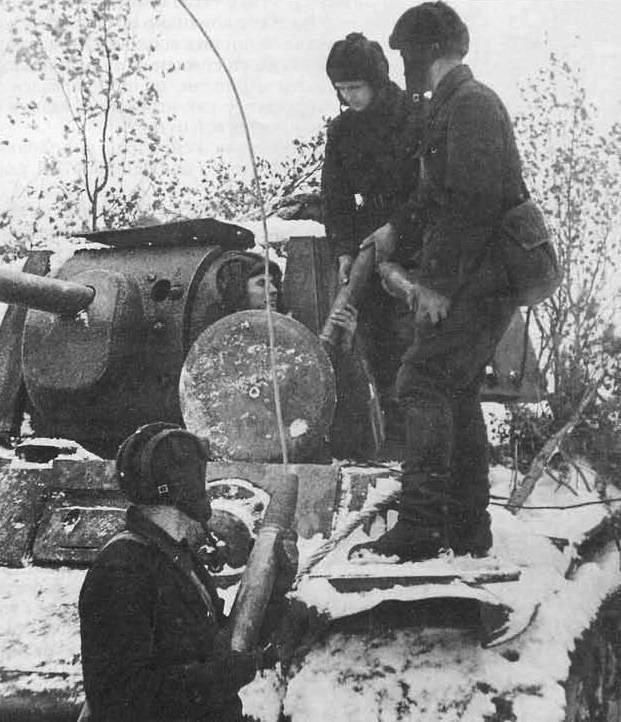 01_КВ-1 погрузка БК! 0.jpg