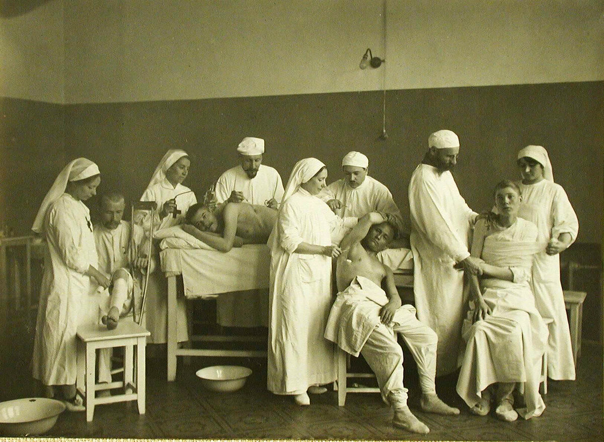 Сестры милосердия, госпиталь милосердия Франция, 1914г.