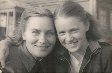 Лидия Бакашова и Любовь Фёдорова.jpg