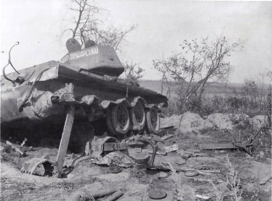 0_I_Т-34-76..Комиссар Пожарский.._подбитый11.JPG
