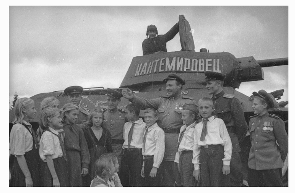 0Кантемировец1.jpg