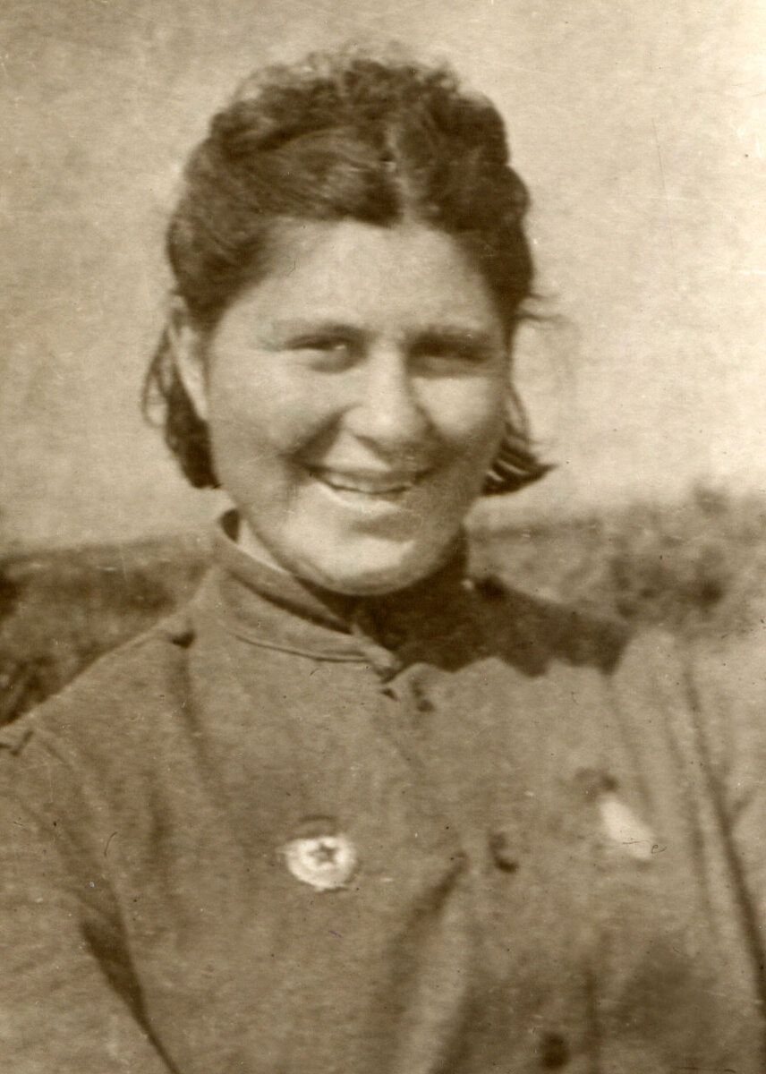 8.gvardii_medsestra_panchenko_nina_feofanovna._1944_god.jpg