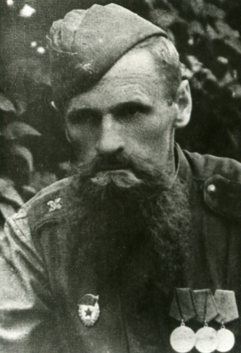 53.gvardii_starshiy_serzhant_cherevko_petr_semenovich.jpg