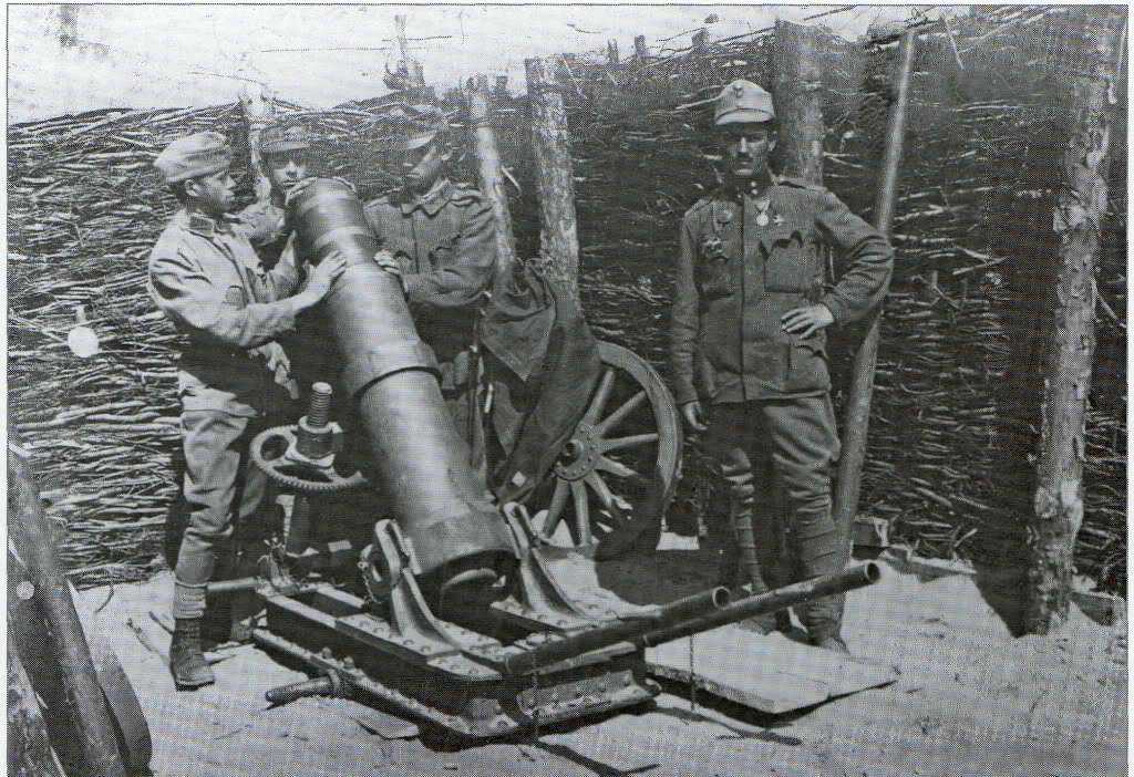 9_В окопах Великой войны_22,5см миномет М17 Бёлер (-Boehler-).jpg
