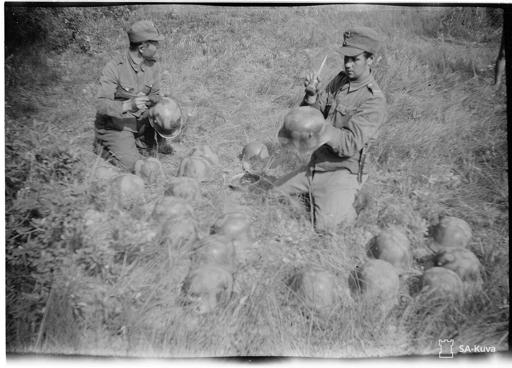 каски.jpg