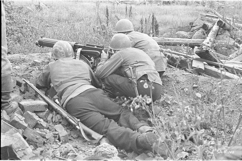 максим.jpg