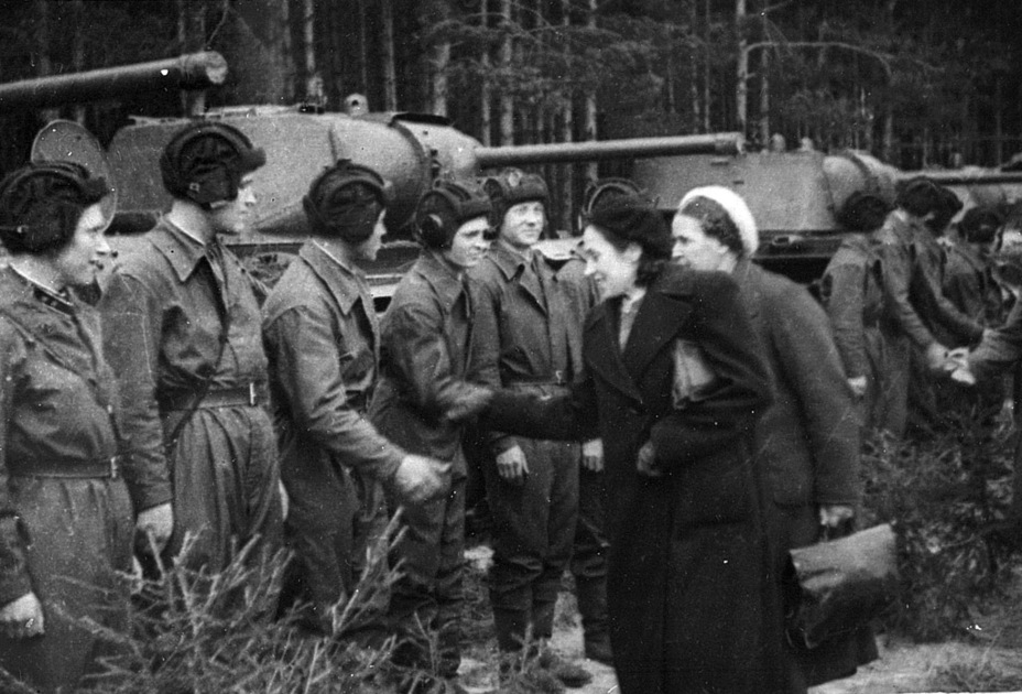 kv1sprod13-f28e776bc86d3acf92a0dc4f47ec1c1c.jpg