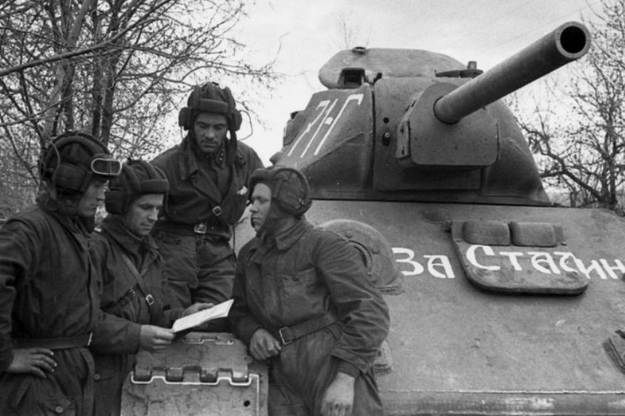 0_1 Т-34-76_№ 71-Г..За Сталина..на Дону-1942г.JPG