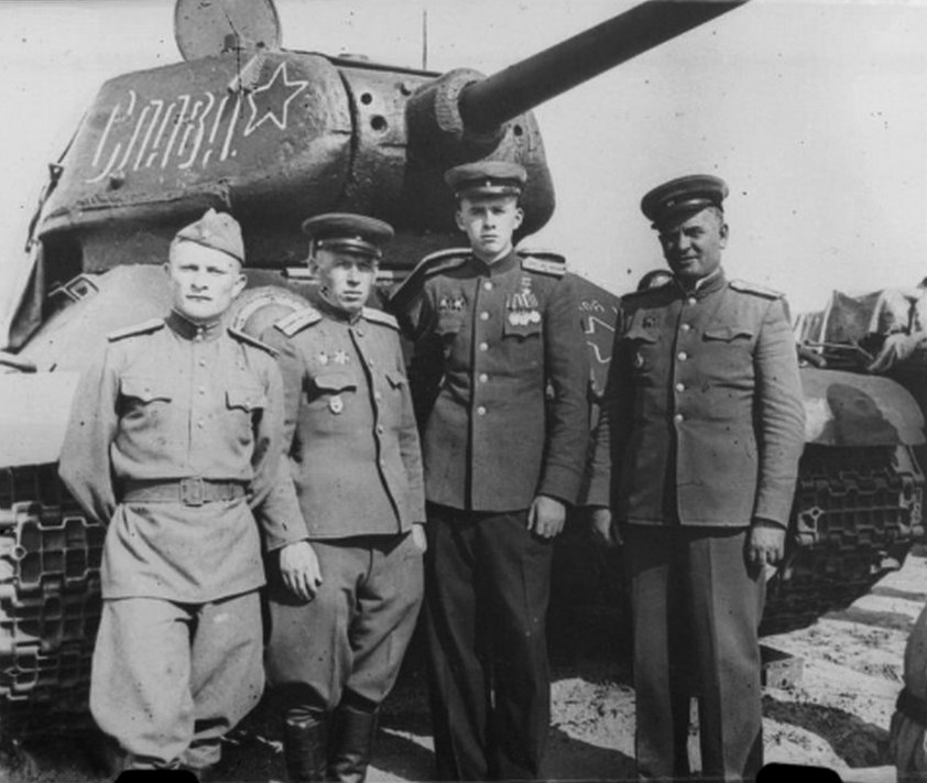 0_1 Т-34-85_Слава.jpg