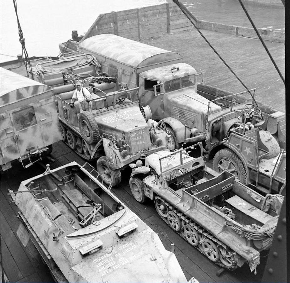 0 _Sd. Kfz. 251-.jpg