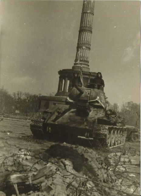 0 _Т-34-76_Берлин-.1945г_.jpg
