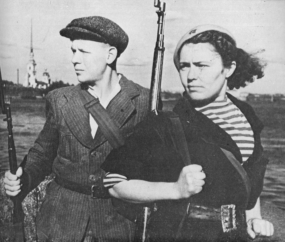 0 _ h_Бойцы народного ополчения на берегу Невы. 1941.jpg