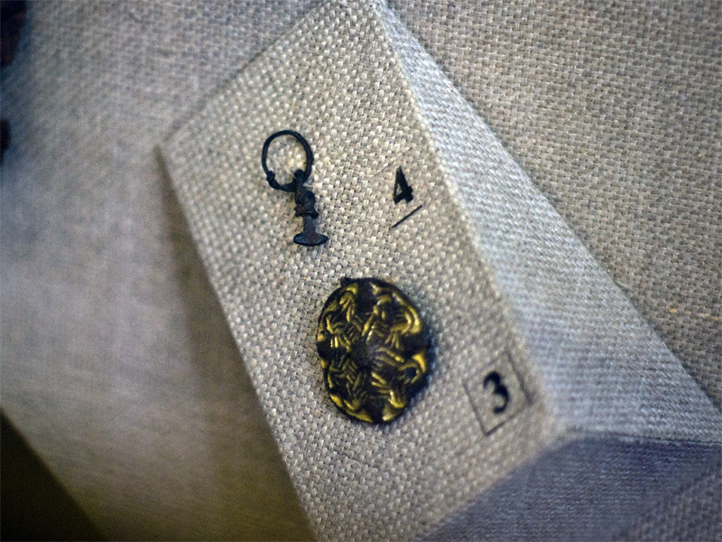 004.jpg