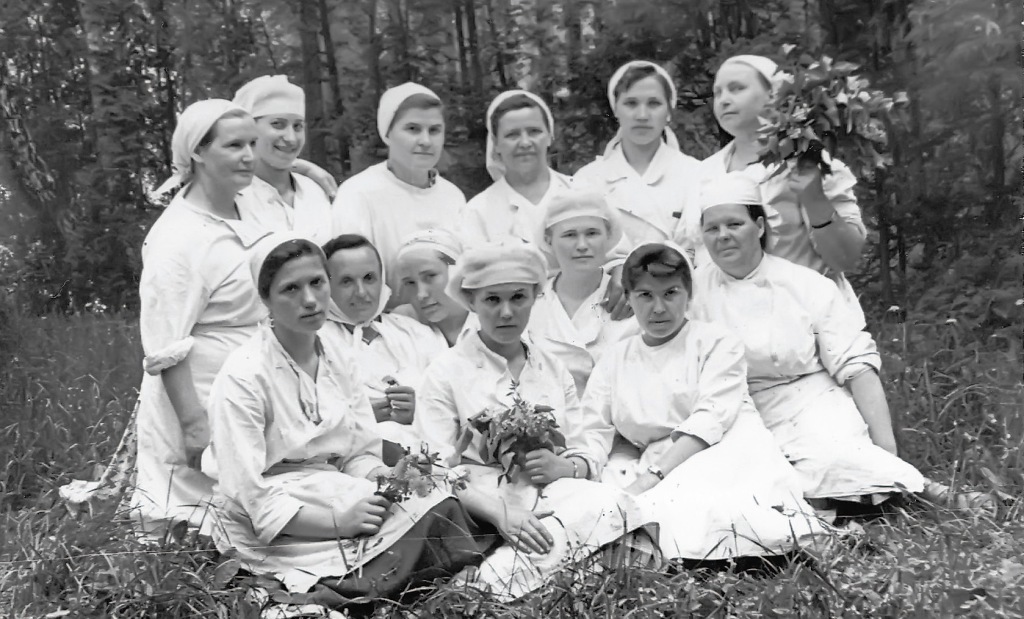 Медсестра госпиталь. Военный госпиталь Кандалакша. Военный госпиталь полевой 1942.
