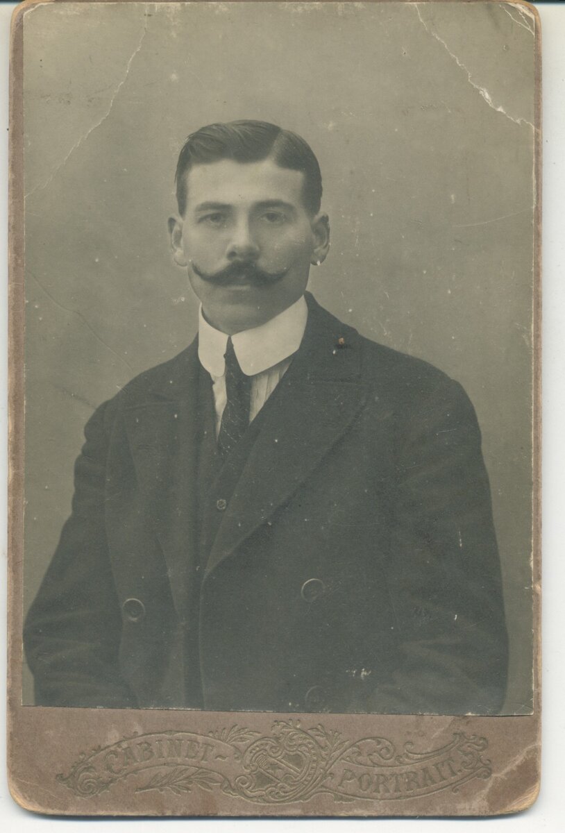 Nik-Iv.jpg