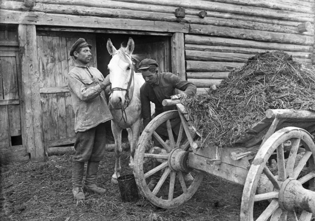 Как в рассказе отражено довоенное время фотография на которой