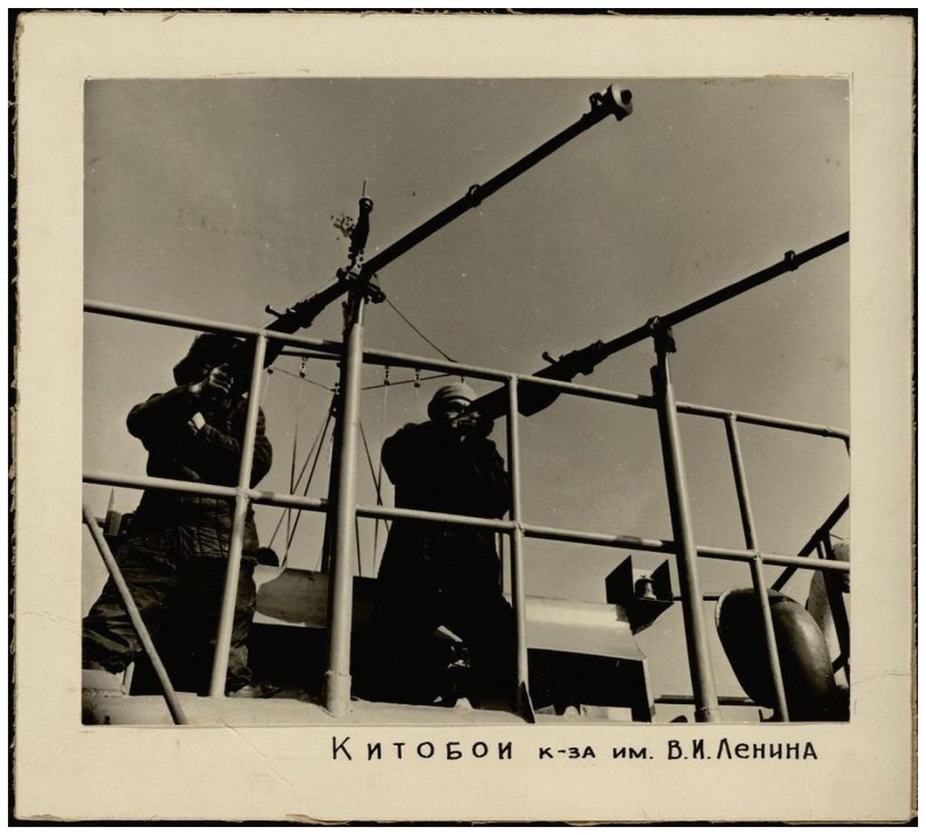 00-Магадан.обл., Чукот. н.о, Чукотский р-н, с. Лорино 1960-е гг.jpg