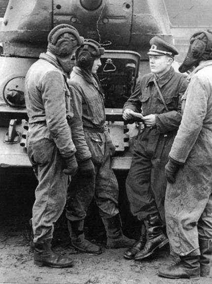 0-т-34-85 г д р  in NVA.jpg