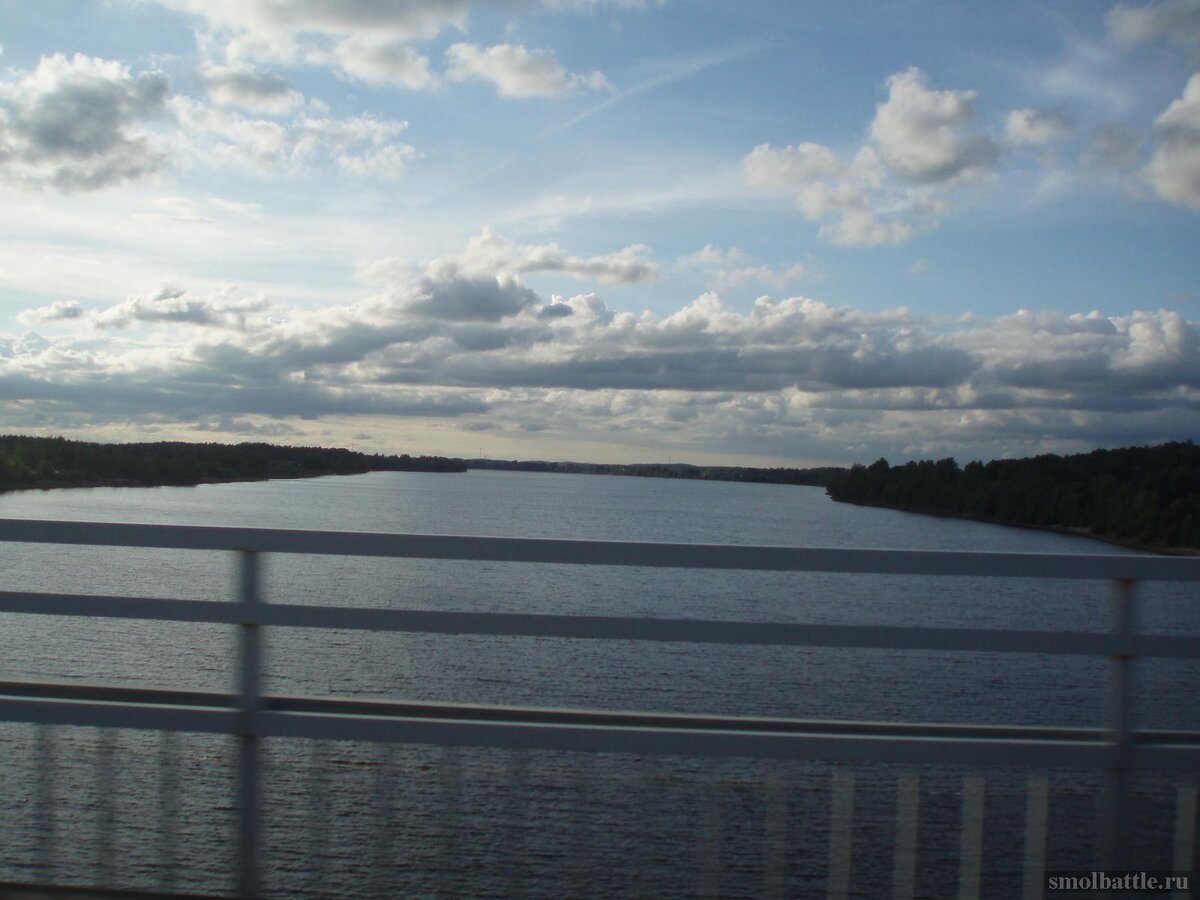 753_032.jpg