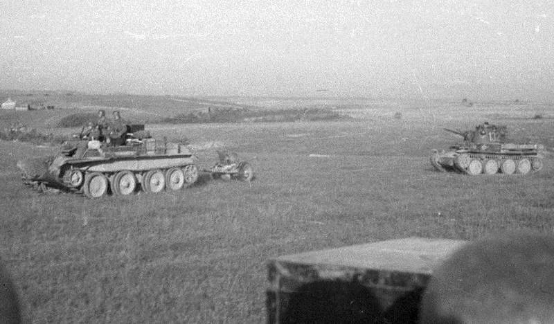 BT-7_mover_01.jpg