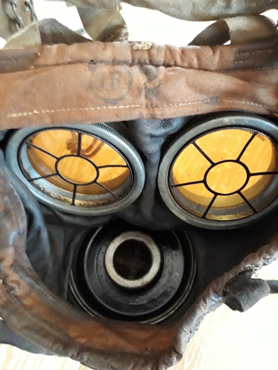Gasmaske-M17-Ledergasmaske-WK1-WW1-mit-Schnappdeckel-_57 (3).jpg