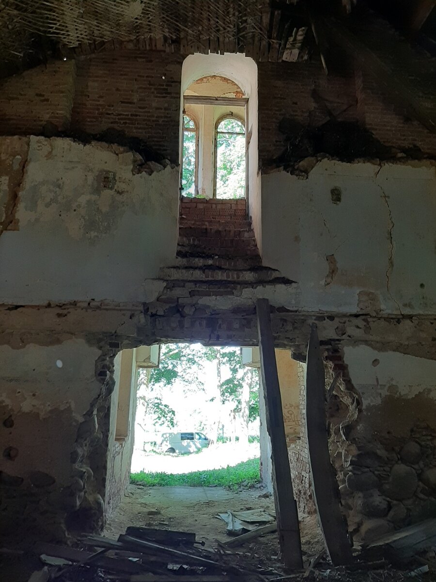 Кирха-внутри_2.jpg