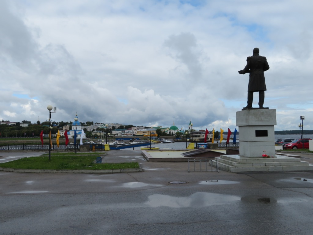 3.jpg памятник Крылову.jpg
