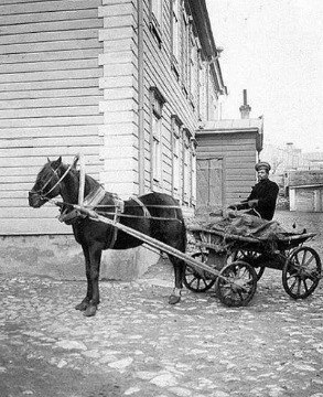 Дворник Николай на Соколе 1911 Казань изд Бренинг.jpg