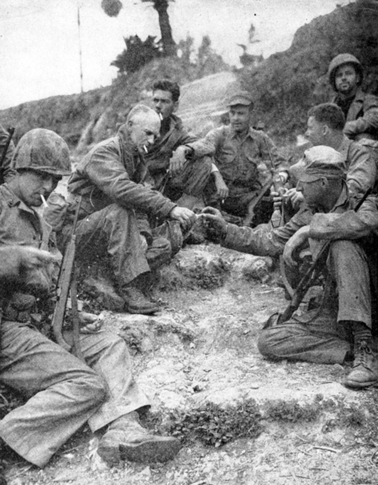 Ernie_Pyle_on_Okinawa.png