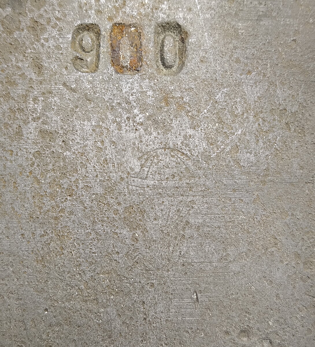 Топор.jpg