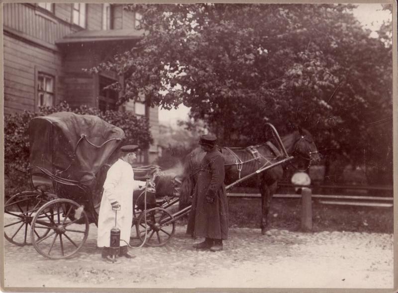 Вулл В (Фотограф) Санитарная обраб транспорта и извозчика 1905-1910.jpg