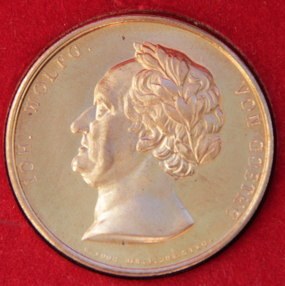 Medal get. Гёте и награды. Ордена Гете. 150 Лет со дня смерти Иоганна Вольфганга фон гёте монета.