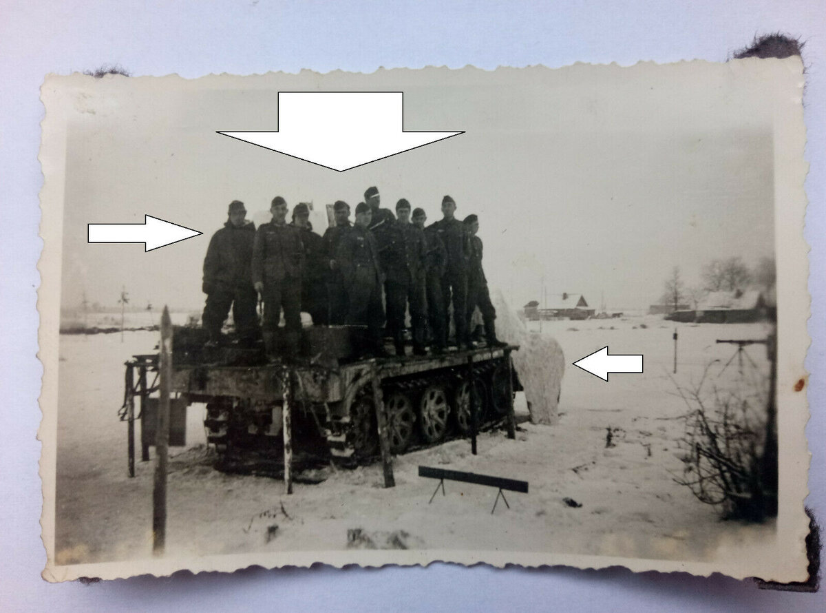 Artillerie-Regiment 109 Dentjalowa Smolensk 24.12.42 Halbkettenfahrzeug  600.jpg