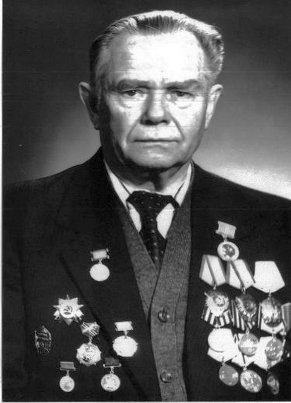 Мосин Василий Вас. с наградами.jpg