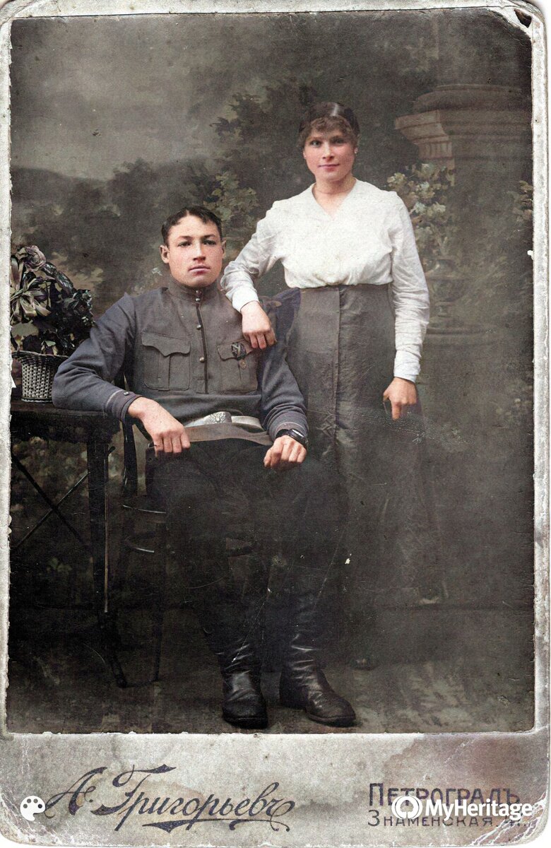 7 Огородниковы Кузьма и Екатерина 1918 свадебное фото-Colorized - копия.jpg