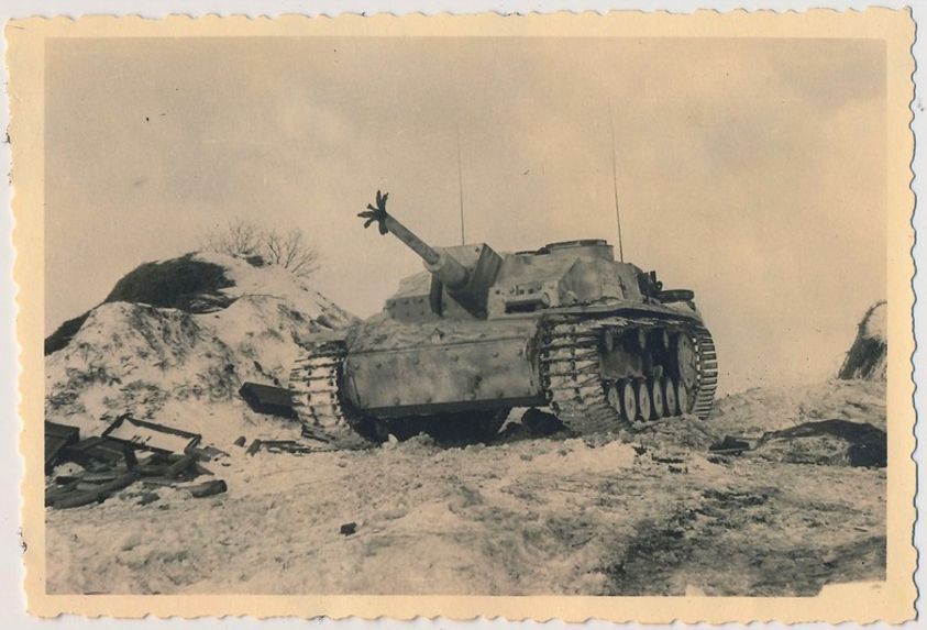 9977_StuG III из 904-го бшо. Р-н Курска, 22 февраля 1943.jpg