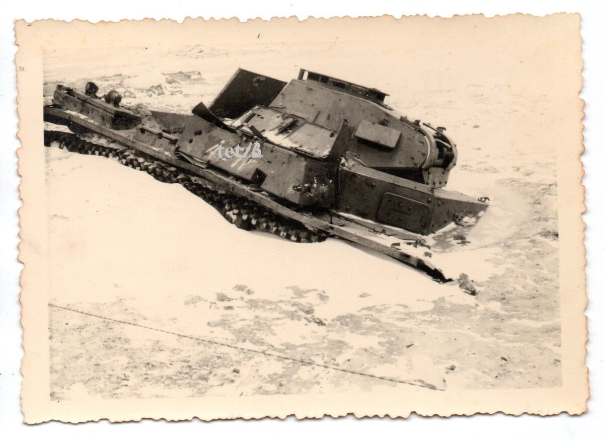 l23-Russland-zerstörter-Panzer-Tank-Sturmgeschütz-Kennung-Emblem.jpg