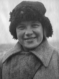 Нина_Андреевна_Онилова_(1942).jpg