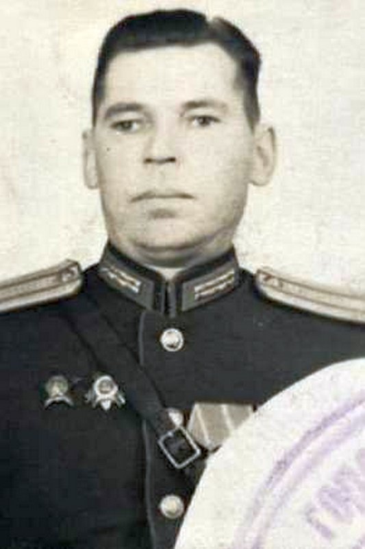 ПЕТУХОВ ВЛАДИМИР СЕМЕнови.jpg